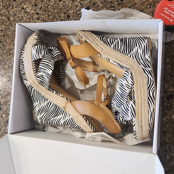 SHI by Journeys Womens 10 - Picture 11 of 12